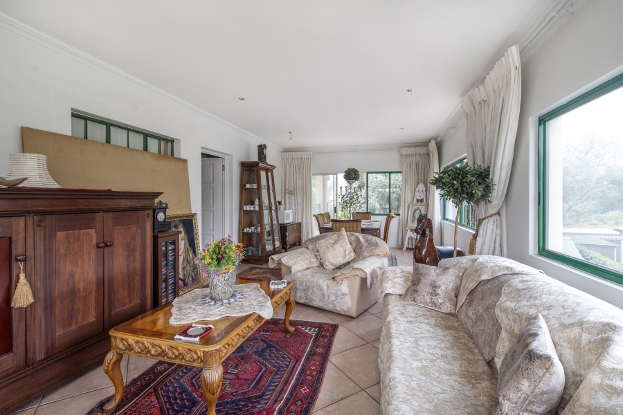 6 Bedroom Property for Sale in Melodie North West